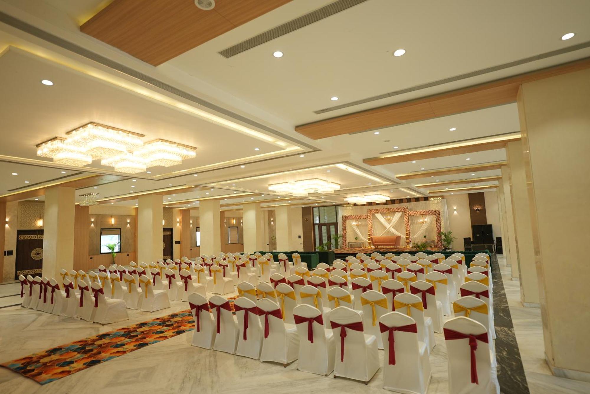 Palak Palace Hotels And Resort Bhopal Exteriör bild
