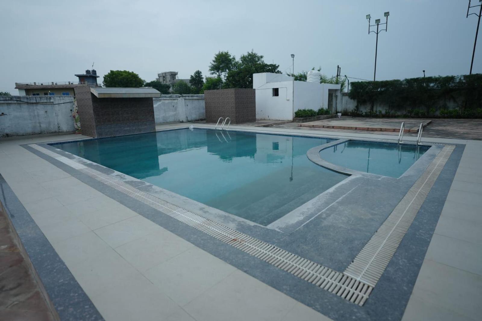 Palak Palace Hotels And Resort Bhopal Exteriör bild