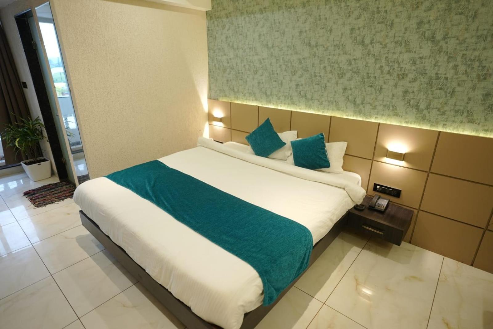 Palak Palace Hotels And Resort Bhopal Exteriör bild