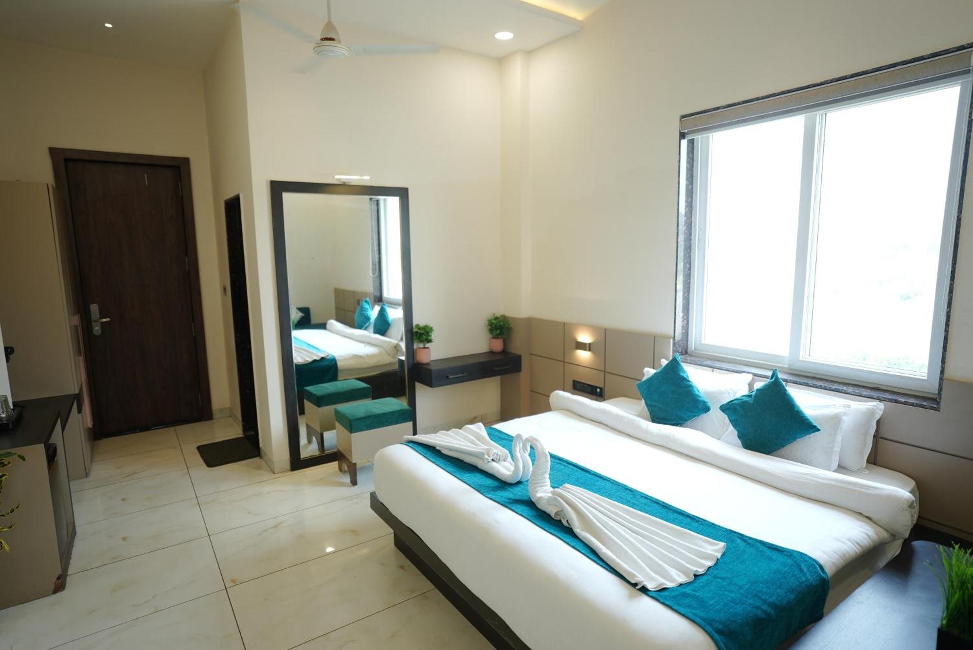 Palak Palace Hotels And Resort Bhopal Exteriör bild